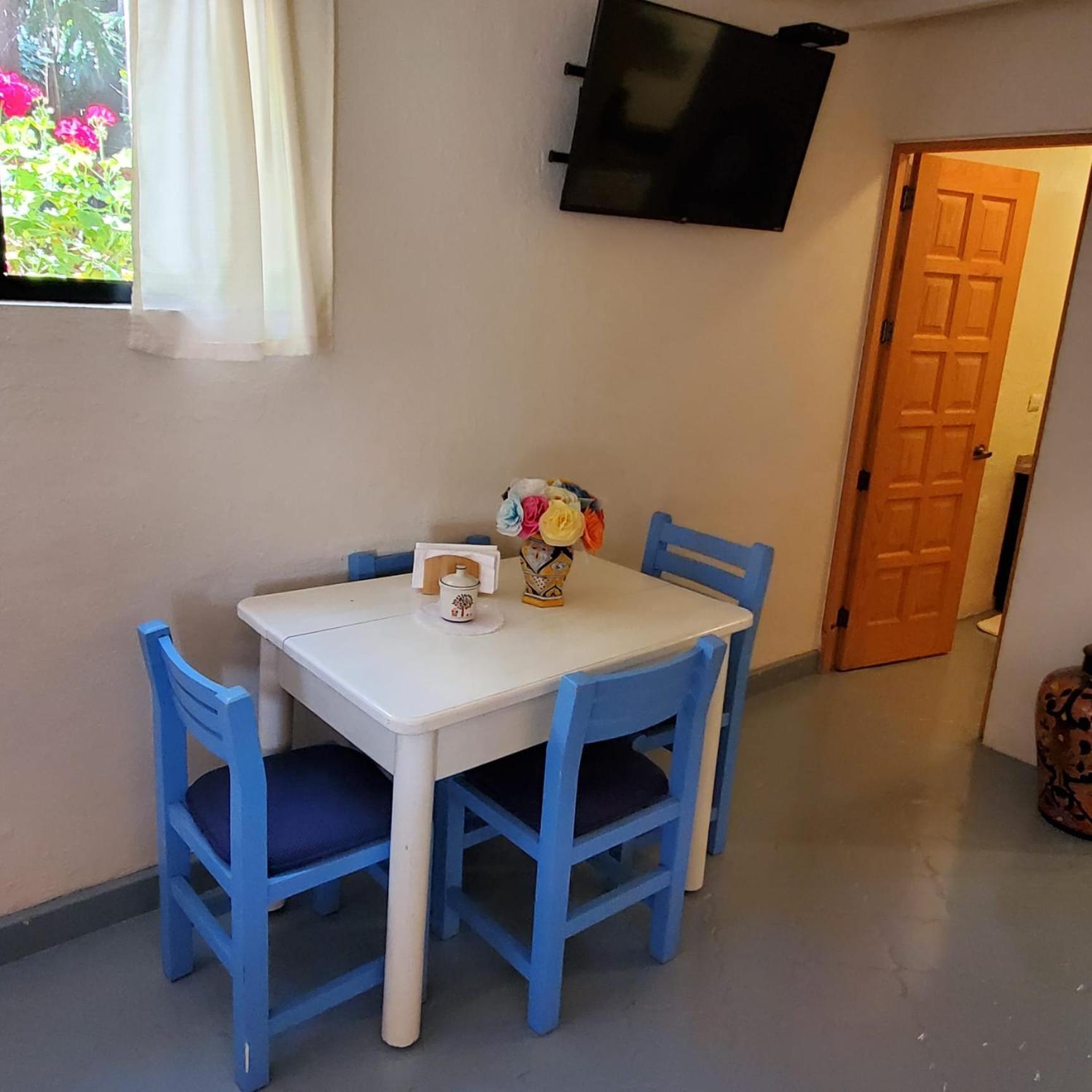 הוילה סאן מיגל דה אלנדה Pied A Terre At Casitas Aparicio מראה חיצוני תמונה